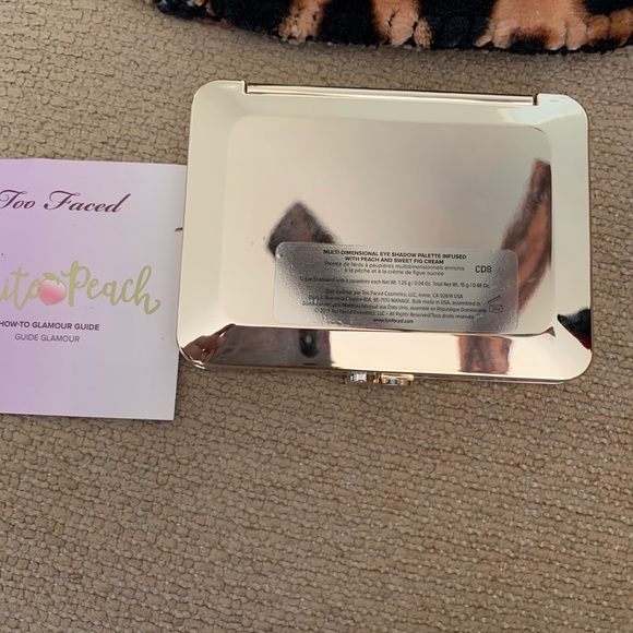 Too Faced White Peach Palette - Picture 2 of 4